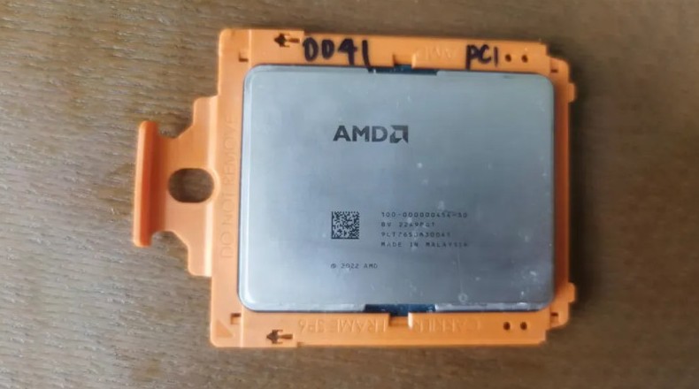 AMD Ryzen Threadripper 7985WX с 64 ядрами Zen 4 показался на сером рынке — выход не за горами - «Новости сети»