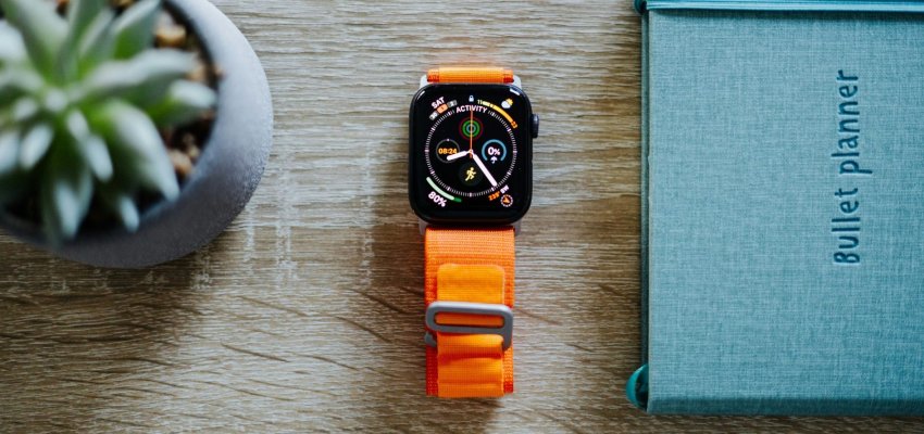 В Apple предложили решать проблему фантомных касаний Apple Watch перезагрузкой - «Новости мира Интернет»
