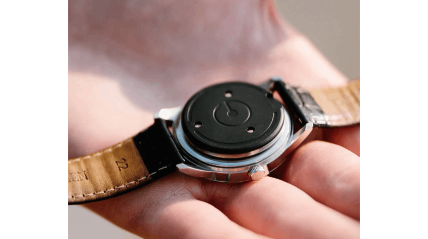 Ganance выпустили аксессуар Heir, который превращает обычные часы в умные - «Новости мира Интернет»