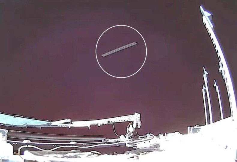 На орбите стало тесно и опасно: SpaceX показала, как чужие спутники пролетают в десятках метров от Starlink и призвала делиться данными о манёврах - «Новости сети»