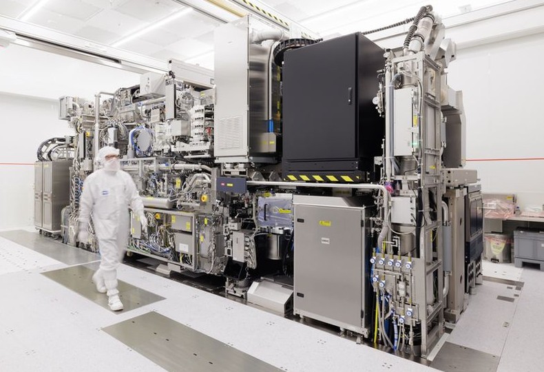 За литографами — очередь до 2030 года: ASML не успевает за аппетитами ИИ-индустрии - «Новости сети»